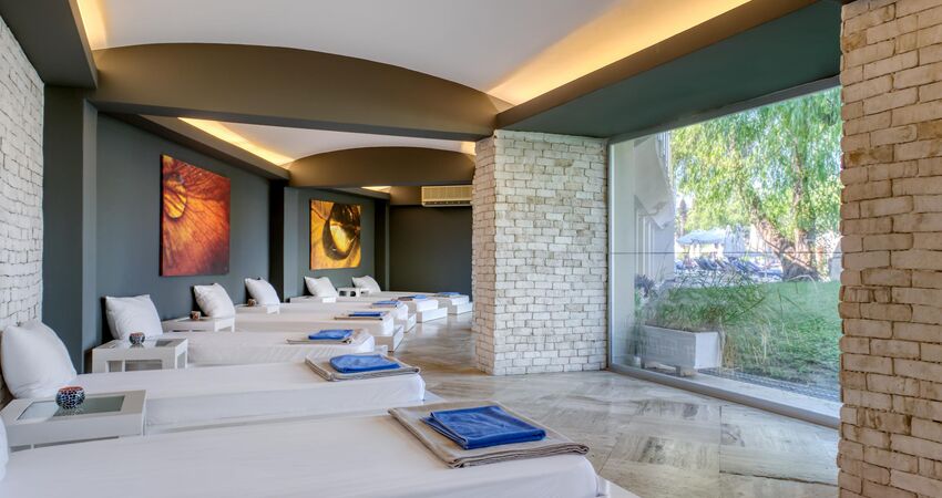 Seven Seas Hotel Blue