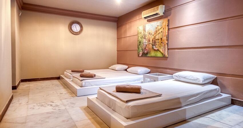 Seven Seas Hotel Blue