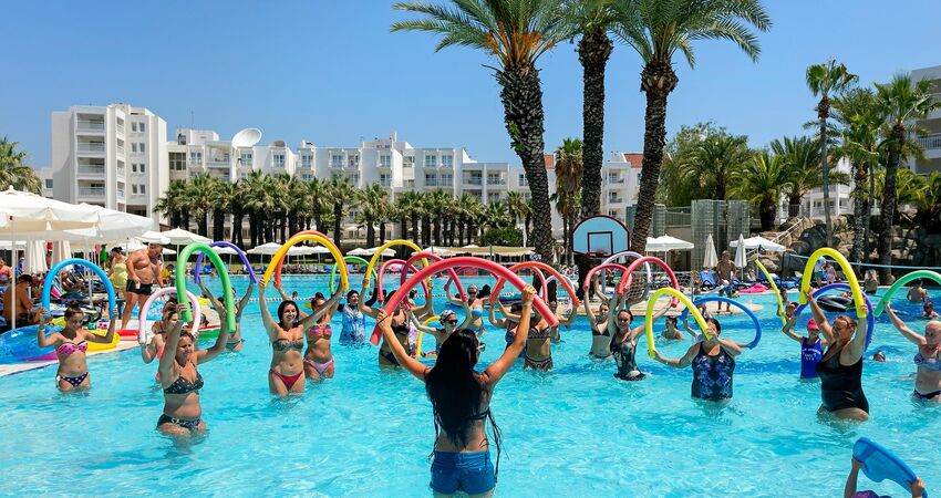 Seven Seas Hotel Blue