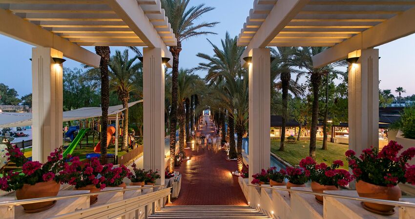 Seven Seas Hotel Blue