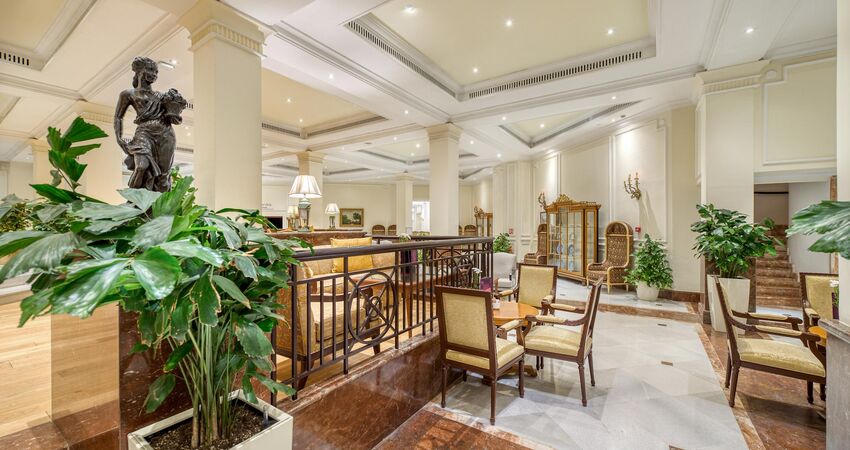 Seven Seas Hotel Blue