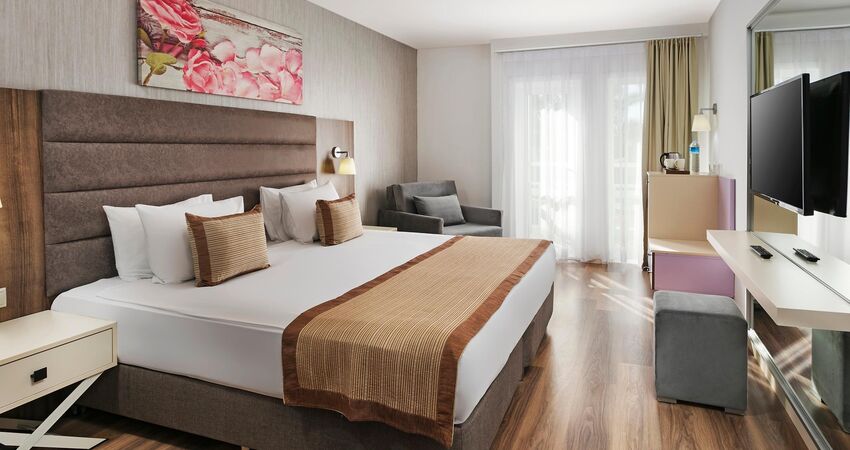 Seven Seas Hotel Blue