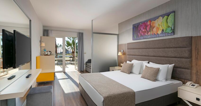 Seven Seas Hotel Blue