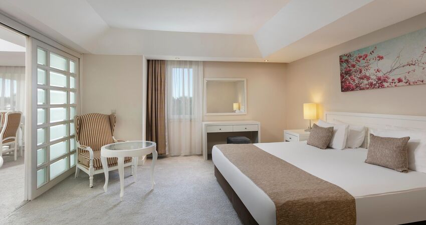 Seven Seas Hotel Blue