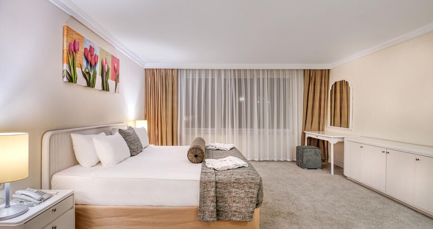 Seven Seas Hotel Blue