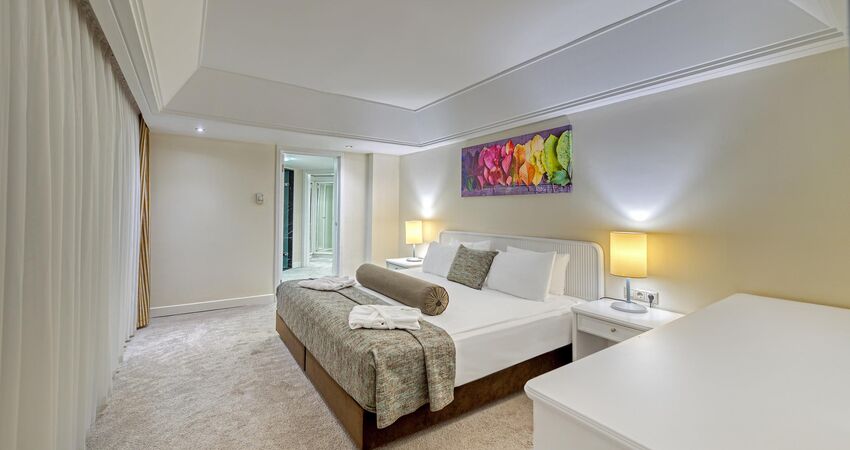 Seven Seas Hotel Blue