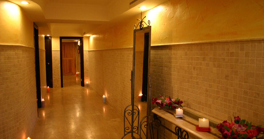 By Karaaslan İnn Hotel