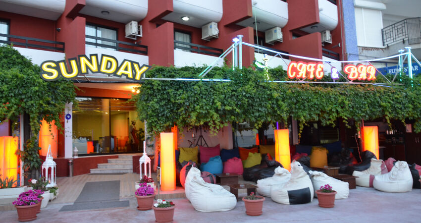 Sunday Beach Hotel