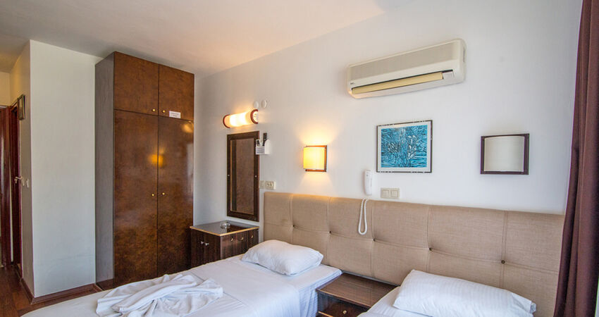Sunday Beach Hotel