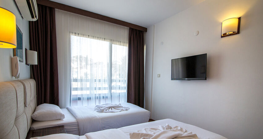 Sunday Beach Hotel