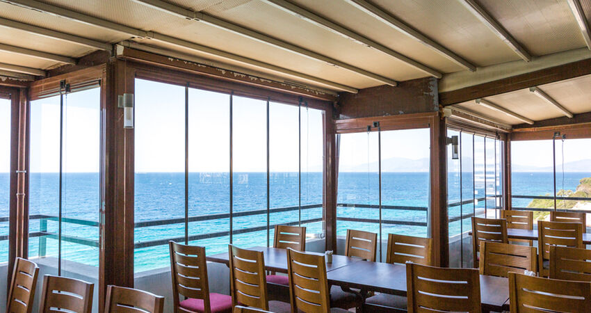 Sunday Beach Hotel