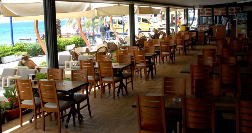 Sunday Beach Hotel