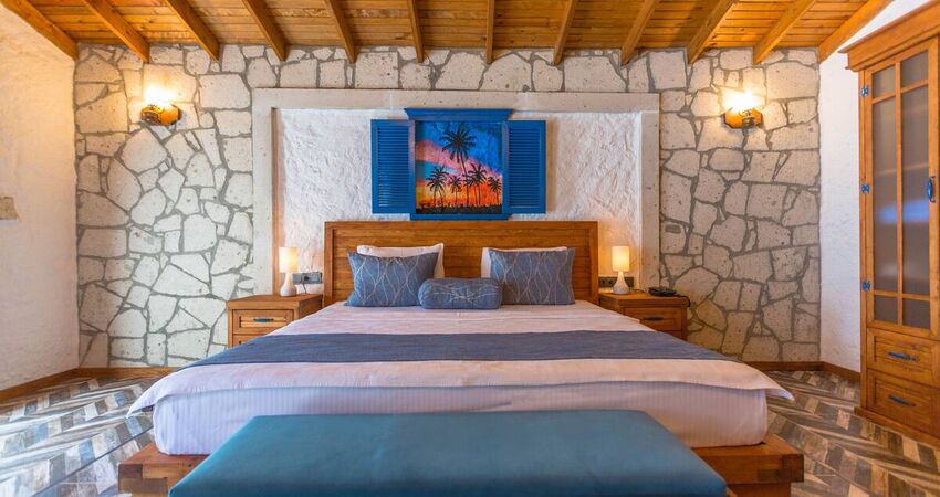 Risus Garden Hotel