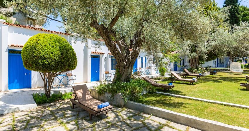 Risus Garden Hotel