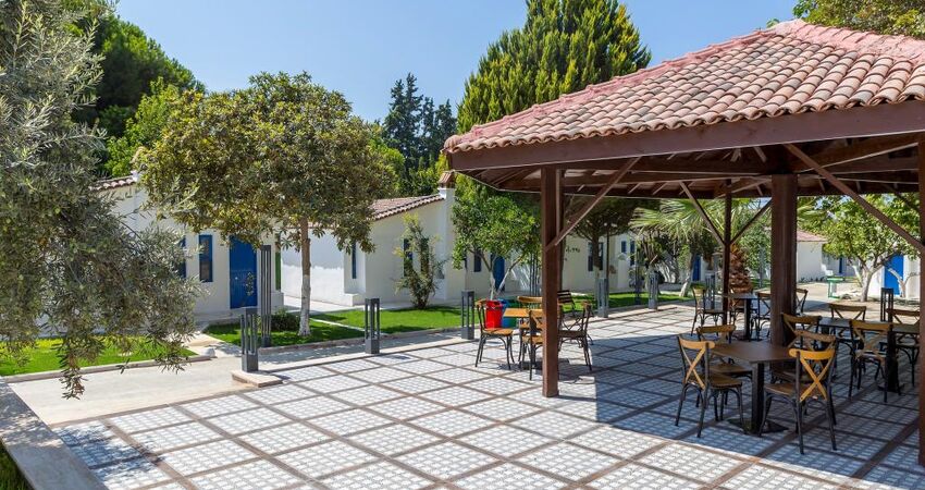 Risus Garden Hotel