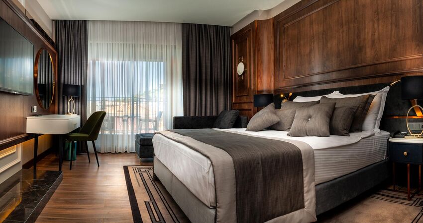 TNR Boutigue Hotel