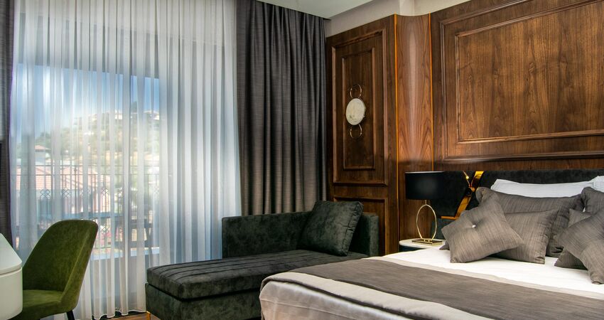 TNR Boutigue Hotel