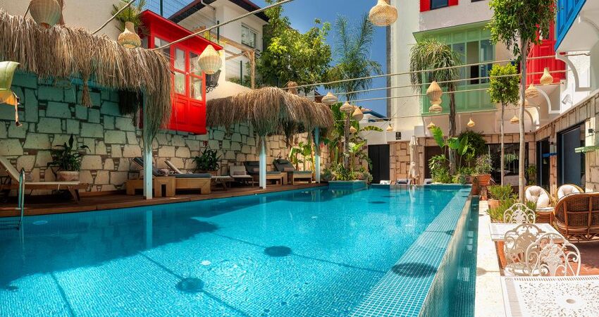 TNR Boutigue Hotel