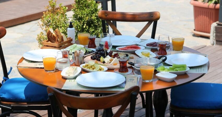Risus Beach Resort Hotel