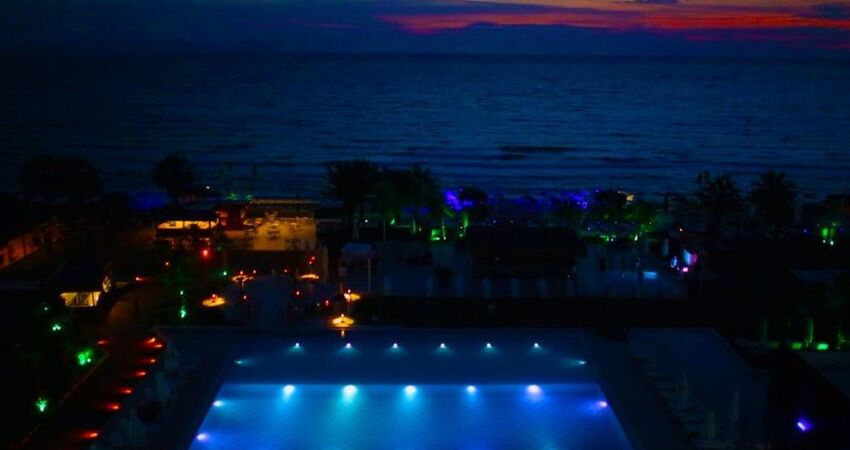 Risus Beach Resort Hotel