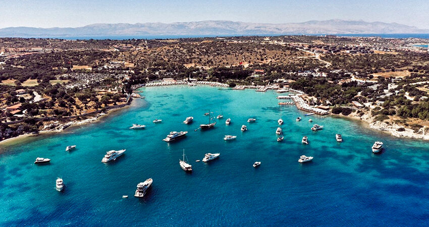 Bayrama Özel Çeşme Tekne Turu
