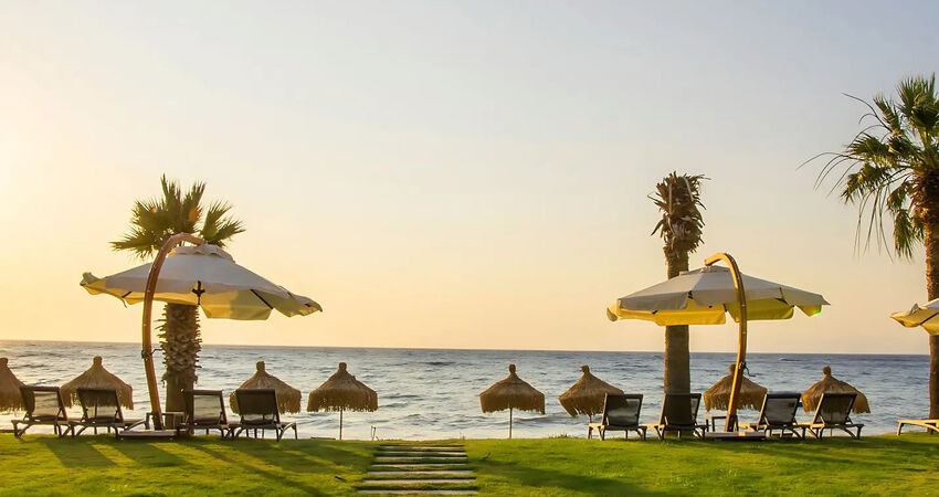 Maia Luxury Beach Hotel&Spa