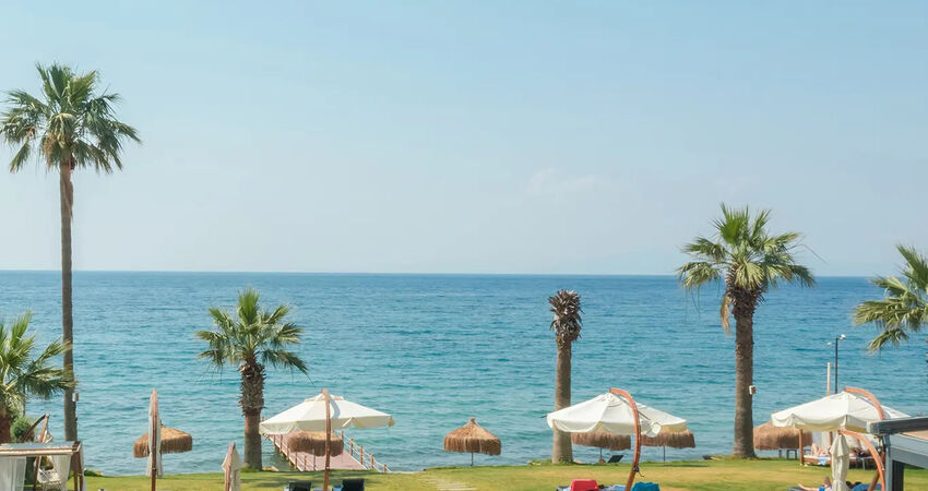Maia Luxury Beach Hotel&Spa