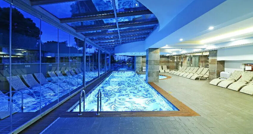 Maia Luxury Beach Hotel&Spa