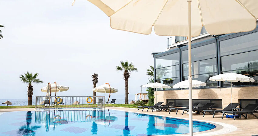 Maia Luxury Beach Hotel&Spa
