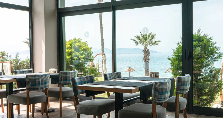 Maia Luxury Beach Hotel&Spa