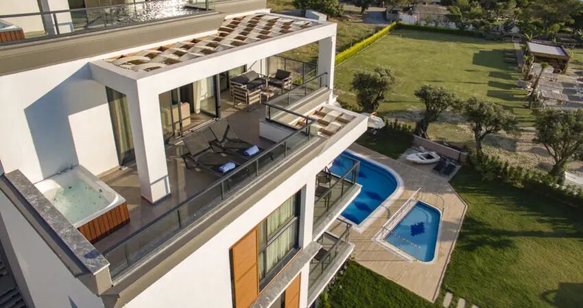 Maia Luxury Beach Hotel&Spa