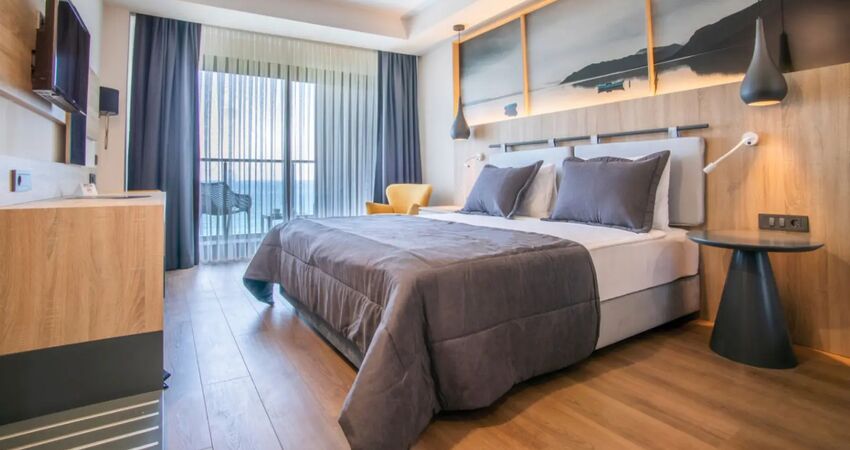 Maia Luxury Beach Hotel&Spa