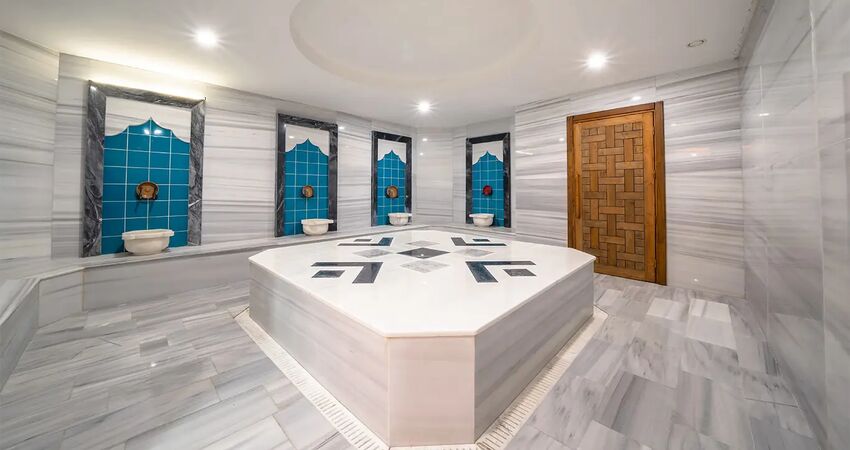 Maia Luxury Beach Hotel&Spa