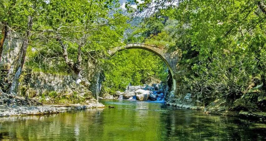 AYVALIK - CUNDA ADASI - KAZDAĞLARI - ŞEYTAN SOFRASI TURU