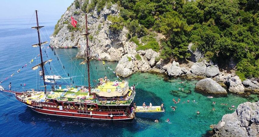 KUŞADASI GÜZELÇAMLI TEKNE TURU